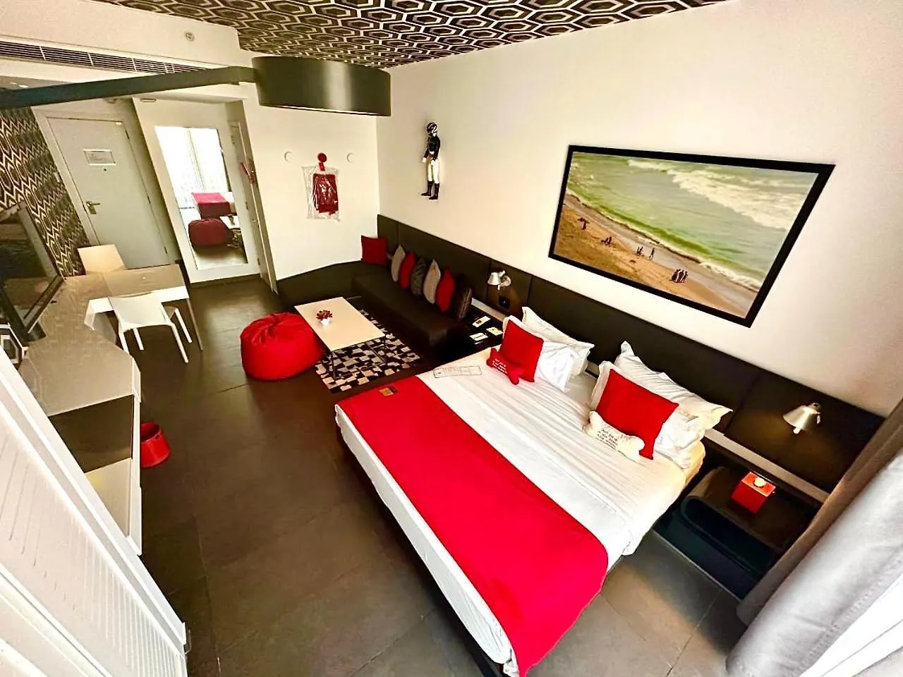 The Smallville Hotel Beirut 5*,  Libanon