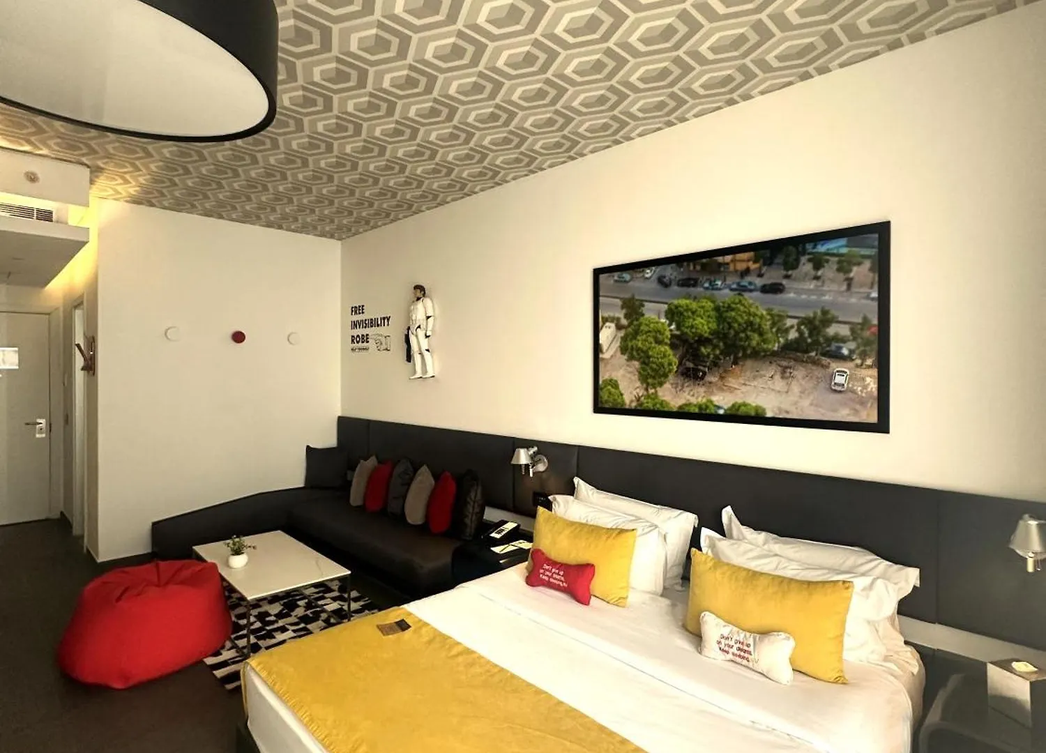 The Smallville Hotel Beirut