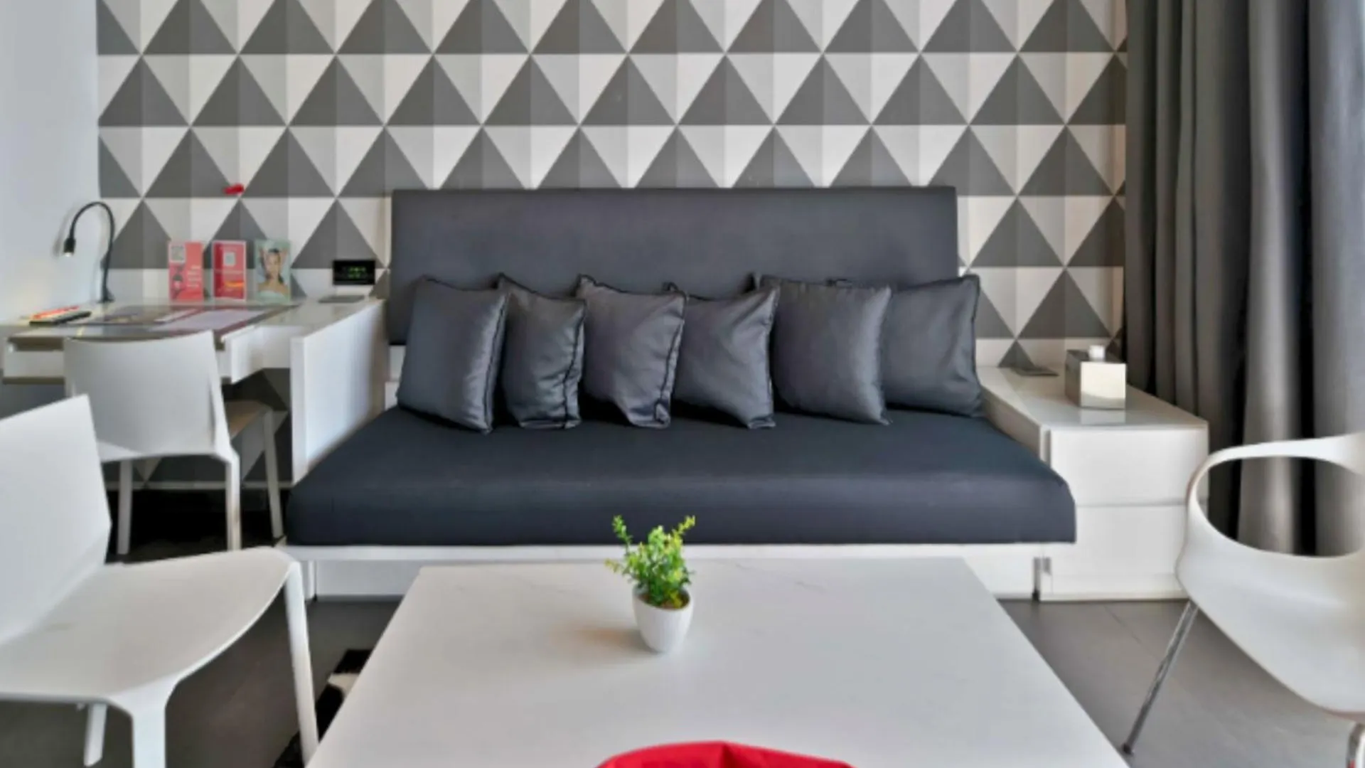 The Smallville Hotel Beirut