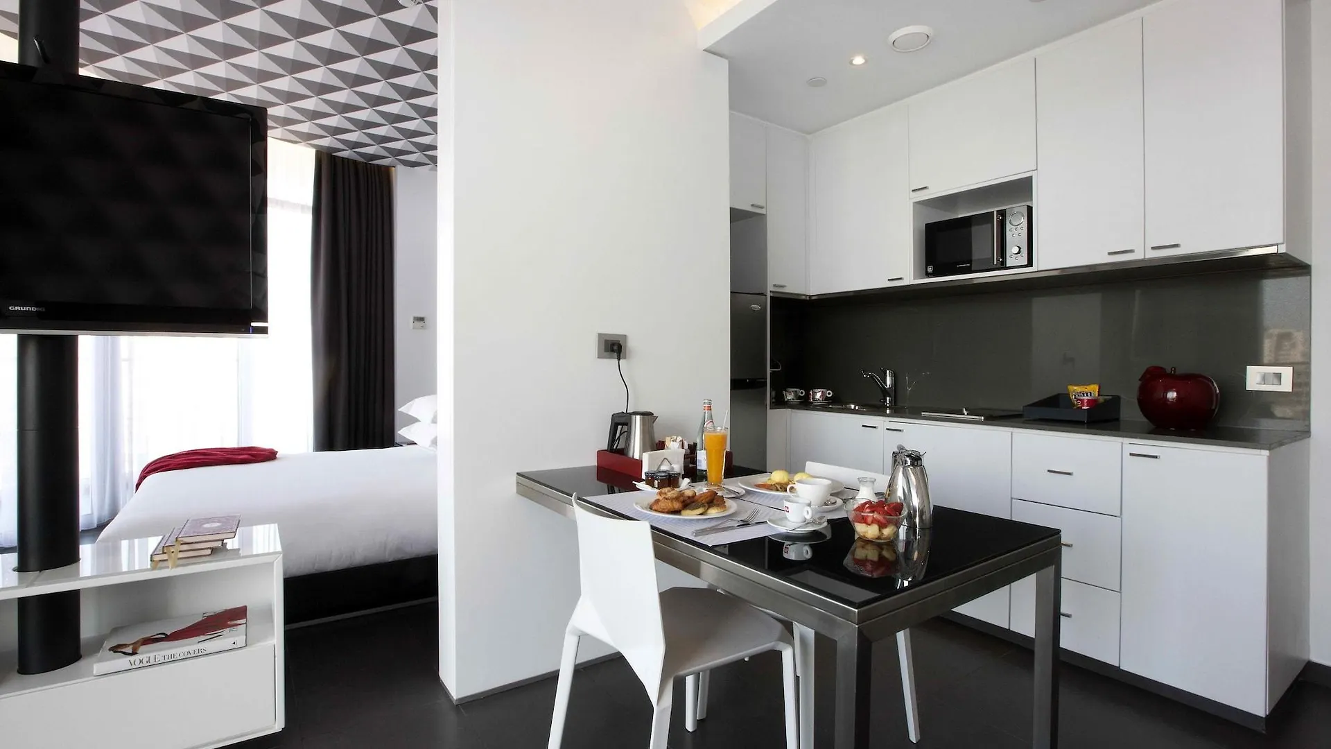 The Smallville Hotel Beirut