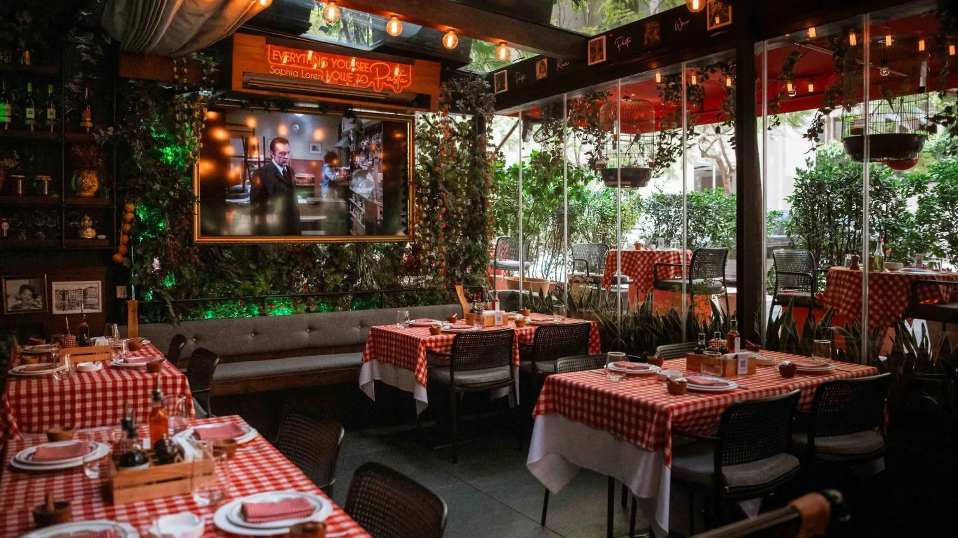 *****  The Smallville Hotel Beirut Lebanon